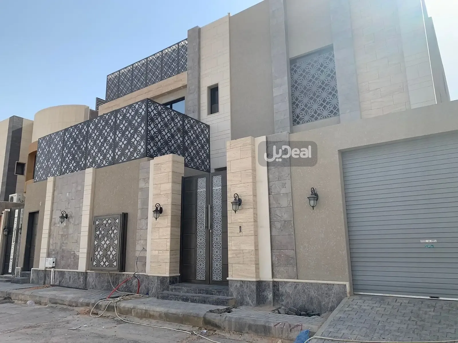 حي  العارض  بمدينة الرياض .