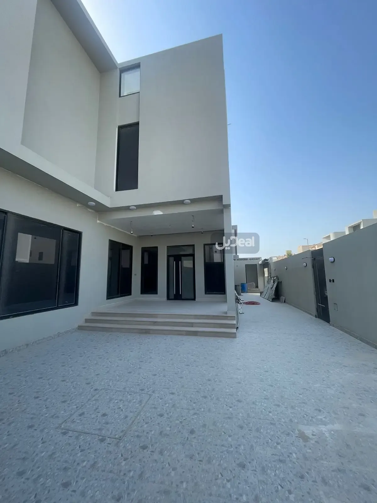 Image 4