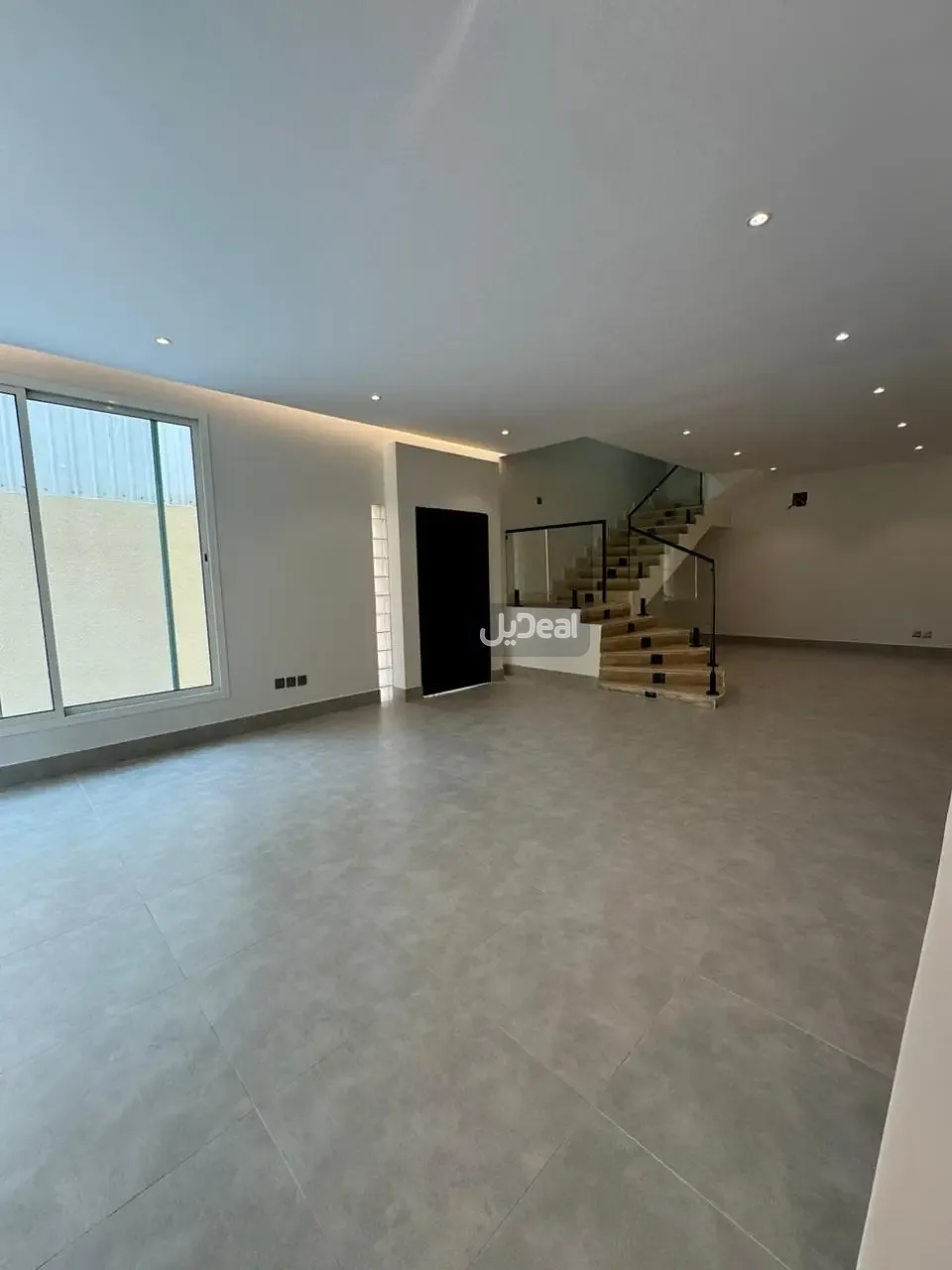 صورة الإعلان