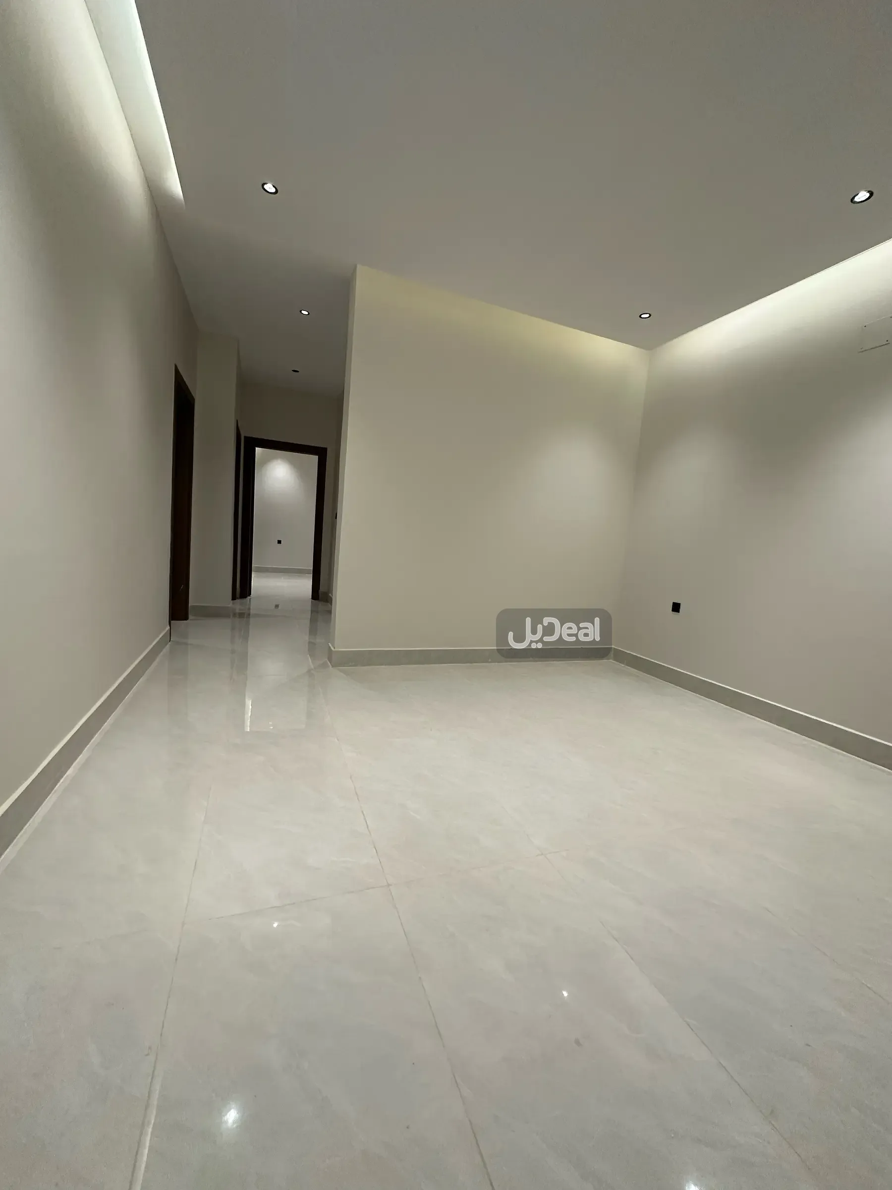 حي الرمال بمدينة الرياض  مساحة الوحدة من الأرض 87.18 متر   وتختص من المنافع والأجزاء المشتركة بمساحة 59.13 متر