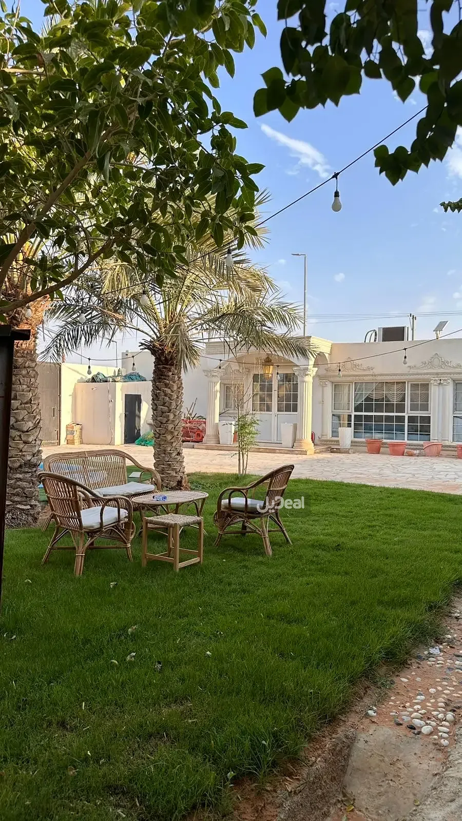 إستراحة للبيع
