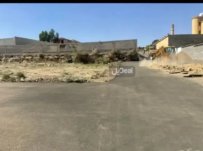 ارض للبيع