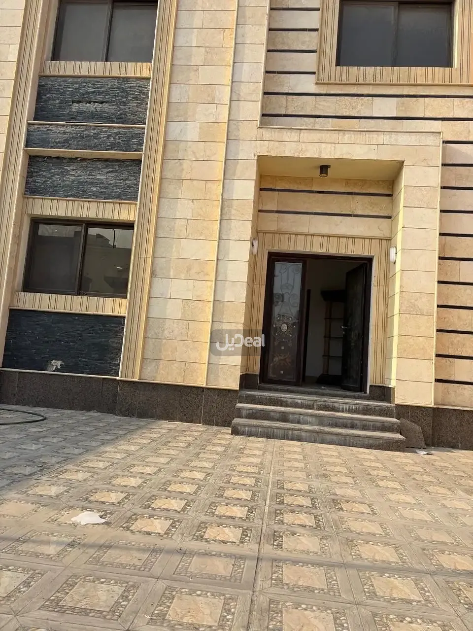 حي  المنار  بمدينة الدمام .