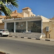 معرض للإيجار