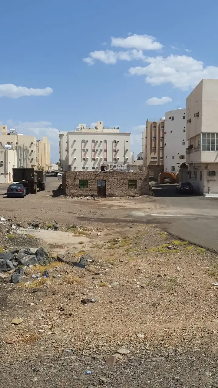 ارض للبيع