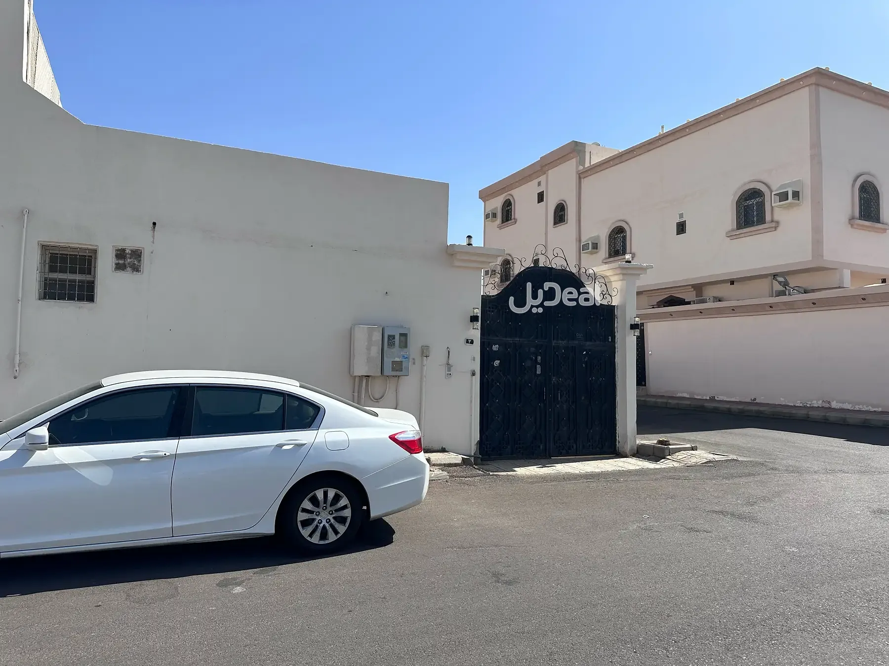 إستراحة للبيع