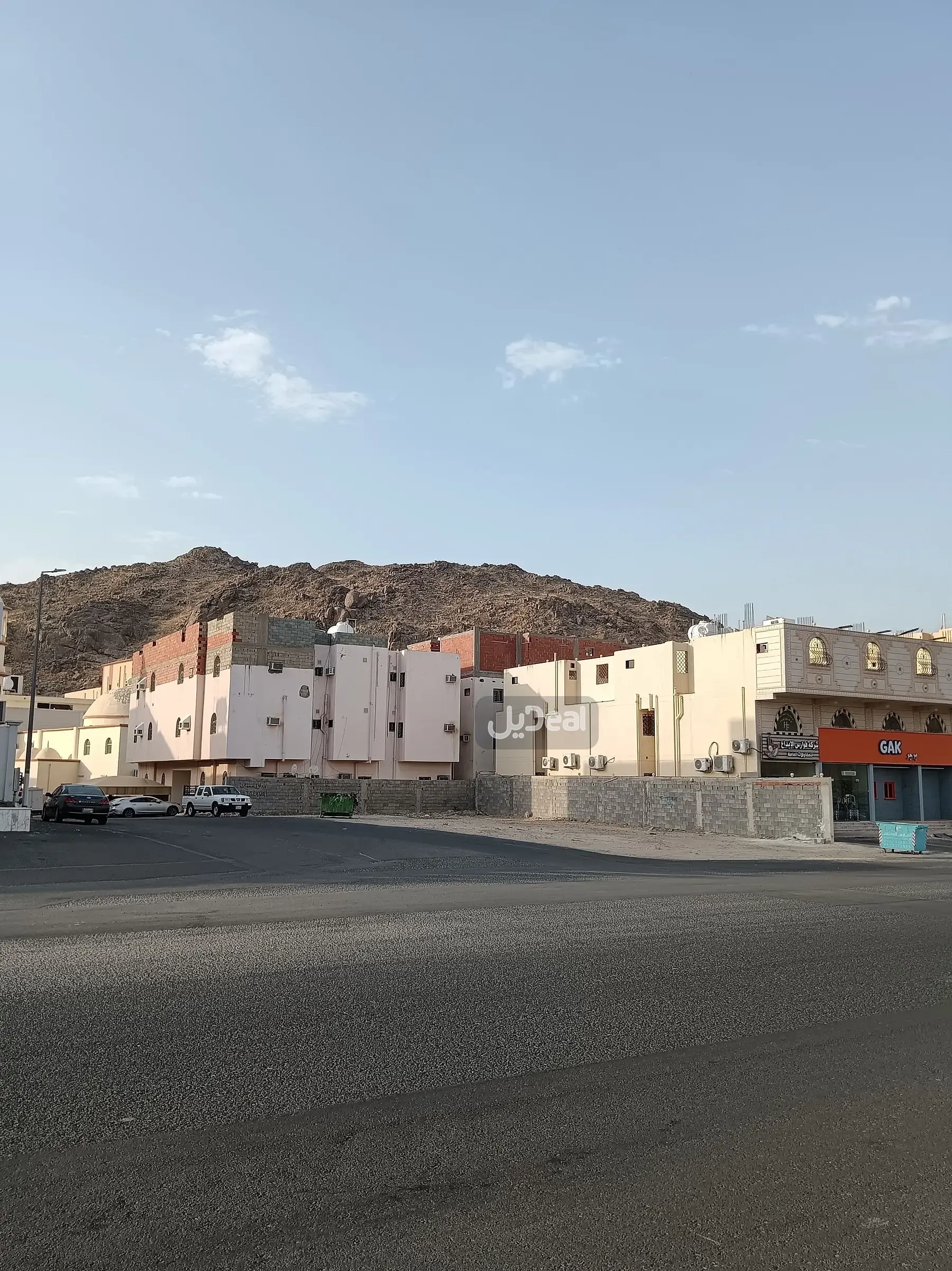 ارض للإيجار