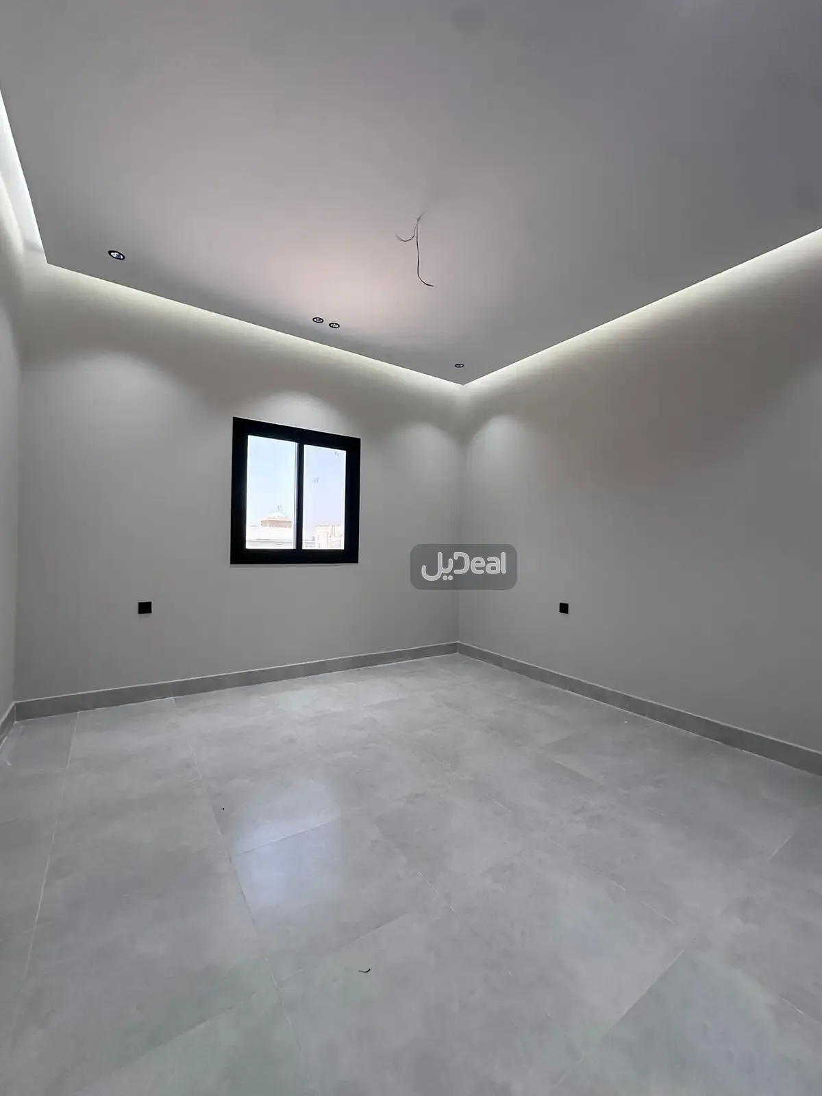 حي البوادى بمدينة جدة  مساحة الوحدة من الأرض 28.39 متر   وتختص من المنافع والأجزاء المشتركة بمساحة 60.53 متر