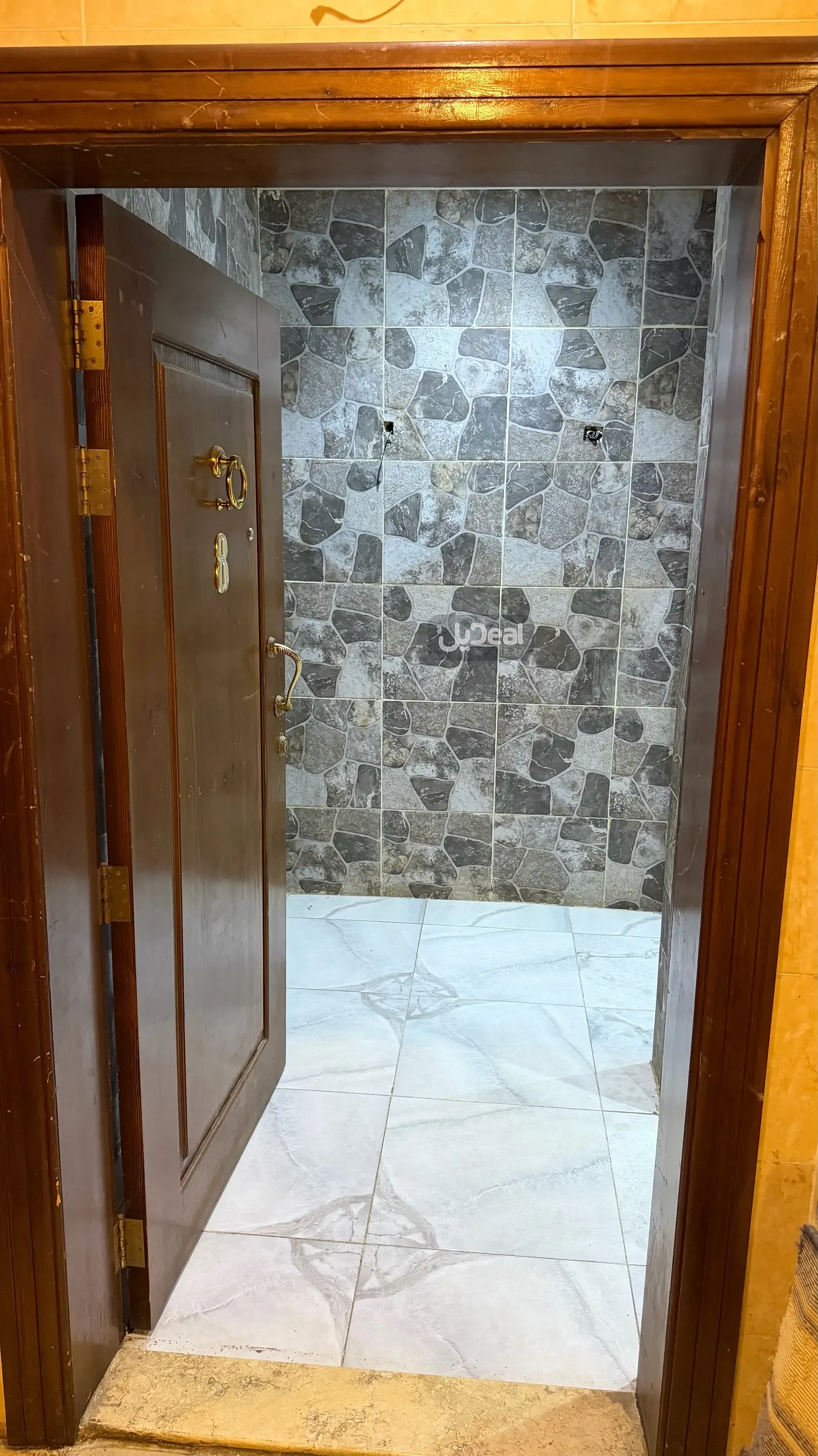 حي  مريخ  بمدينة جدة .