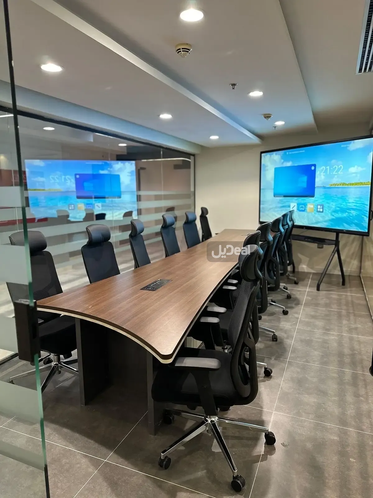 مكتب للإيجار