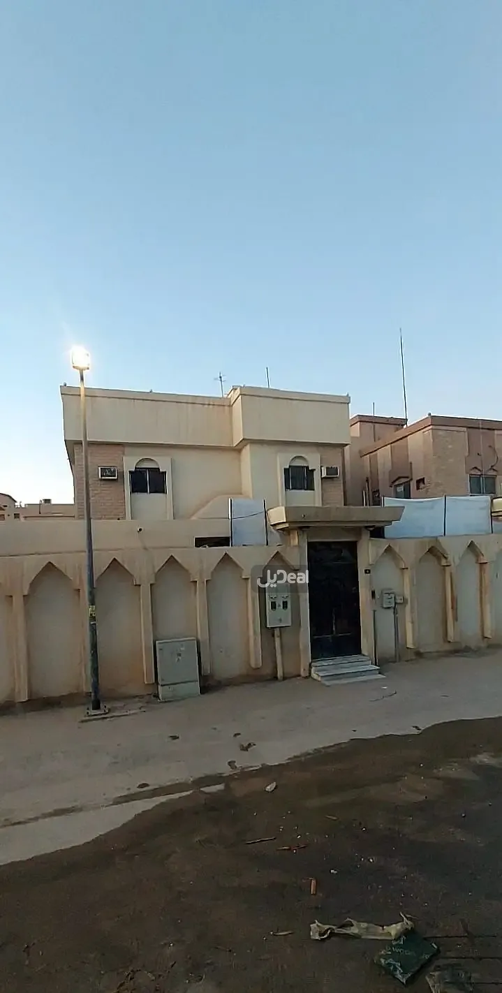حي  الملك فهد  بمدينة الرياض .