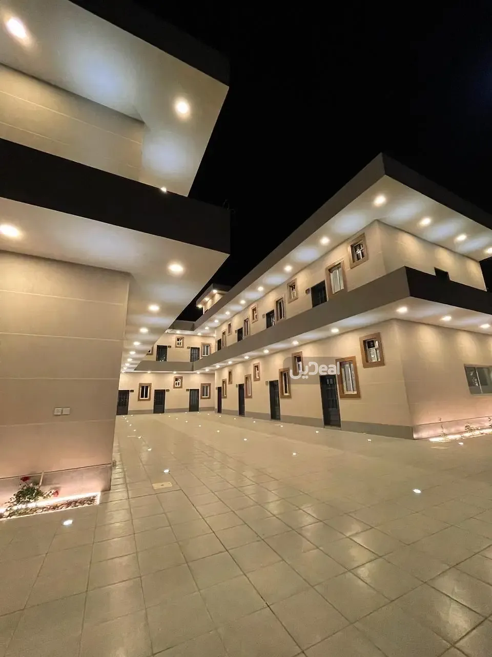 مجمع للإيجار