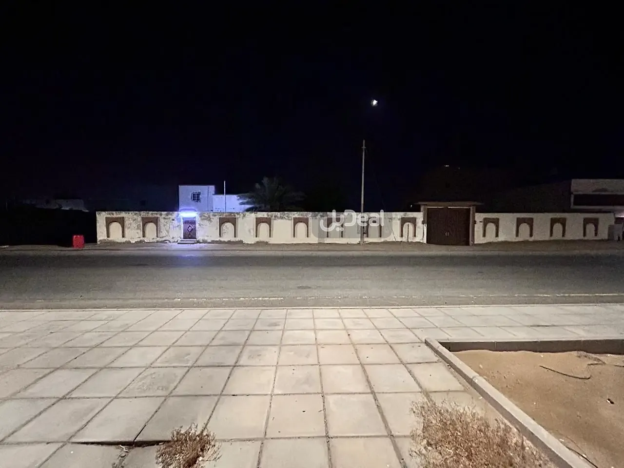 ارض للبيع