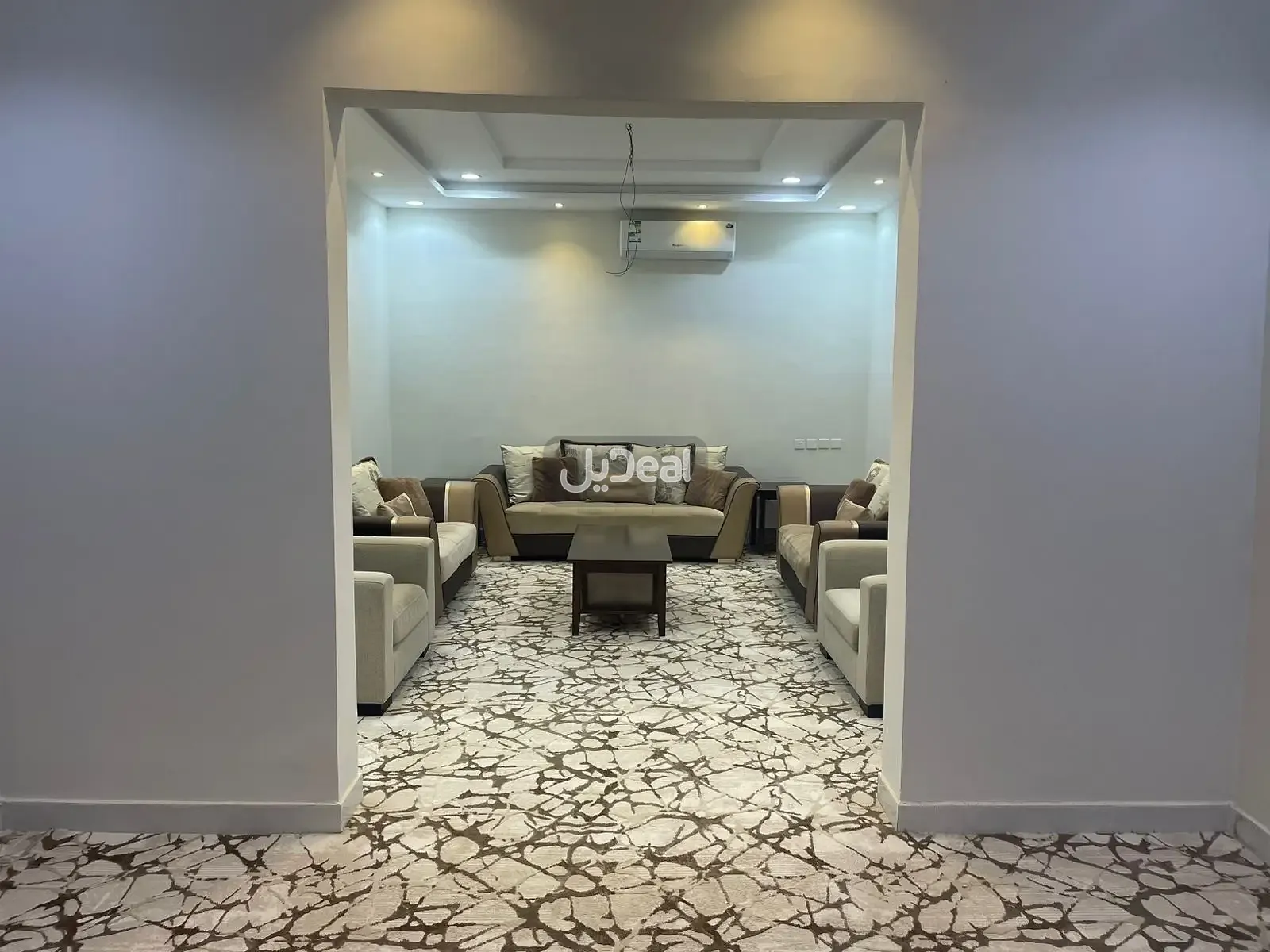 صورة الإعلان