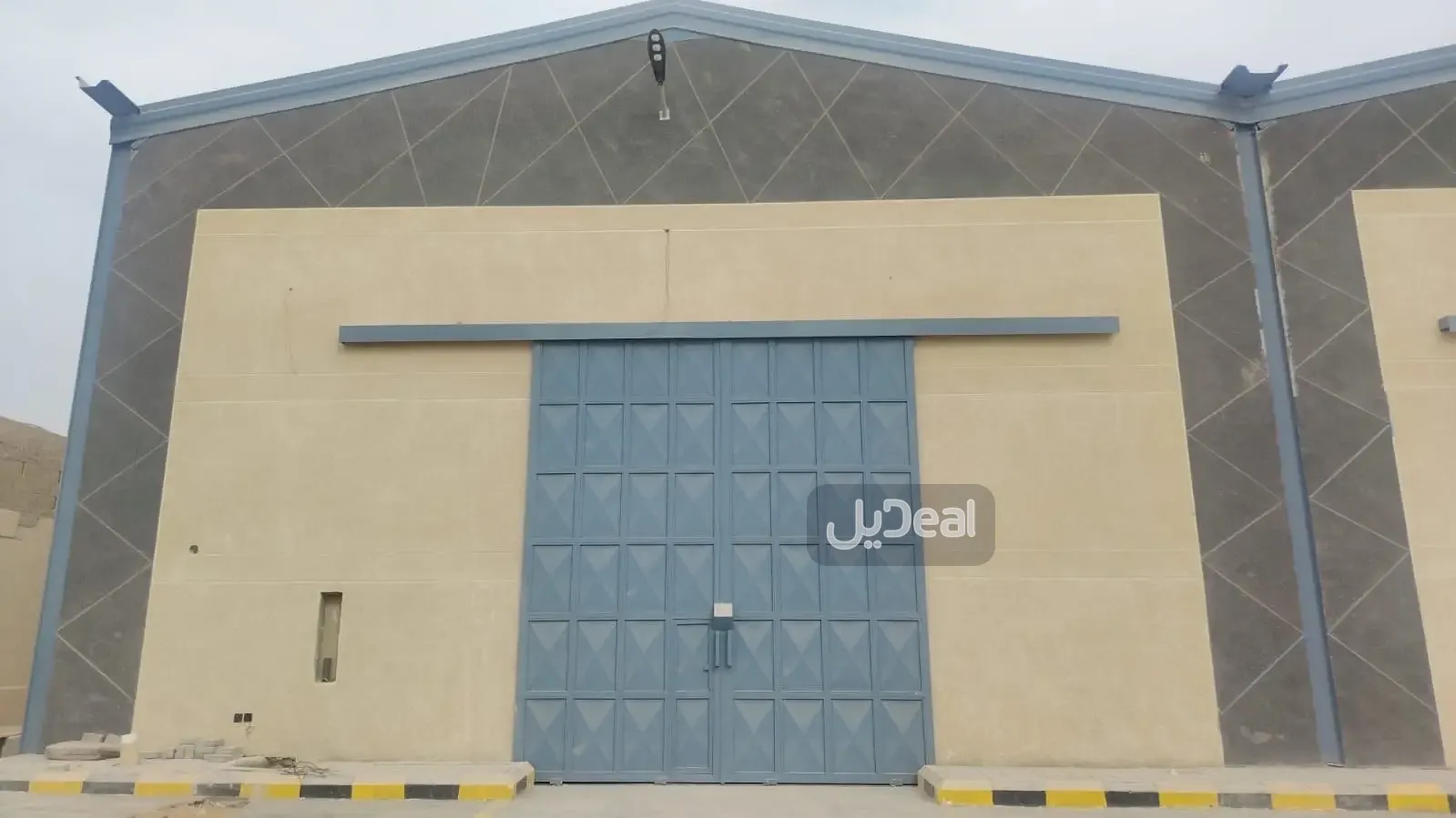 مستودع للإيجار