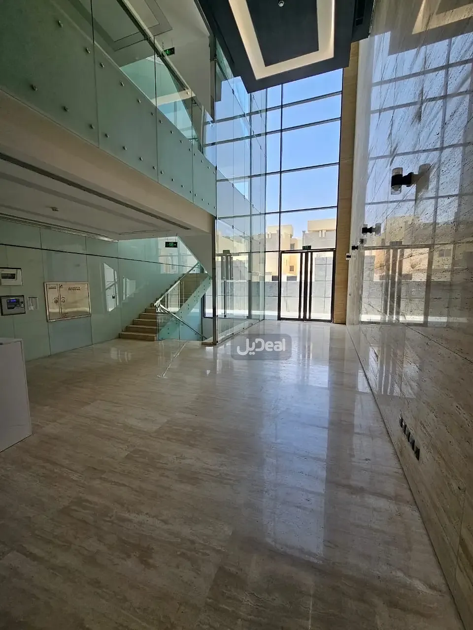 مكتب للإيجار