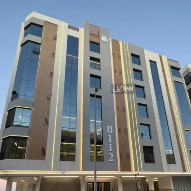 حي الصوارى بمدينة جدة  مساحة الوحدة من الأرض 31.55 متر   وتختص من المنافع والأجزاء المشتركة بمساحة 64.61 متر