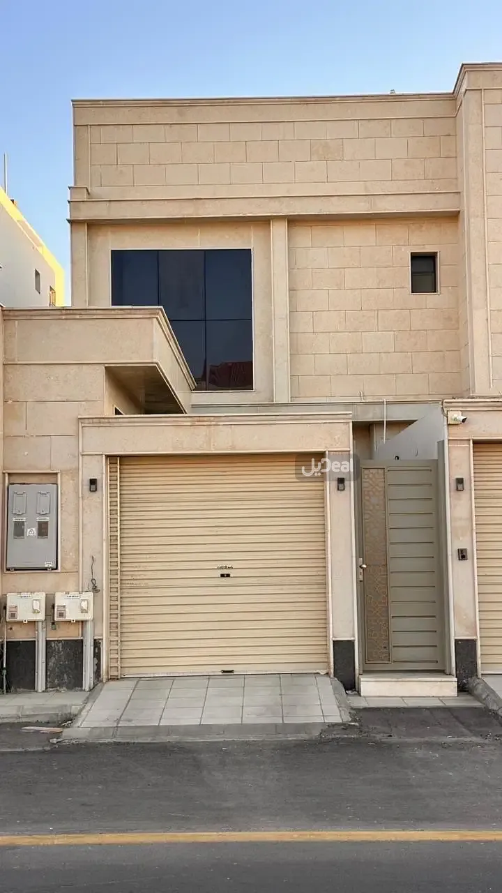 حي الجزيرة بمدينة بريدة  مساحة الوحدة من الأرض 156.45 متر   وتختص من المنافع والأجزاء المشتركة بمساحة 14.2 متر