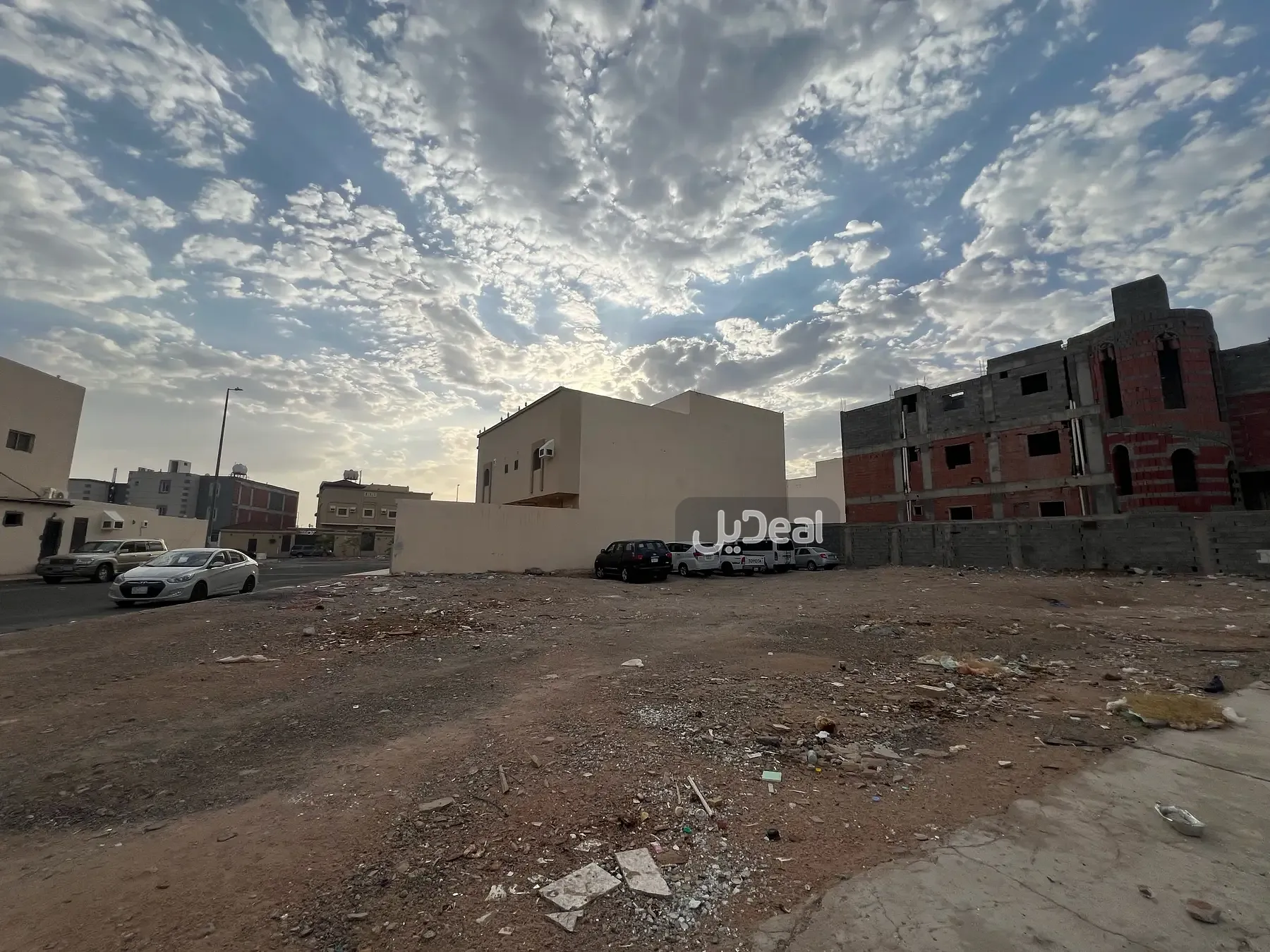 ارض للبيع