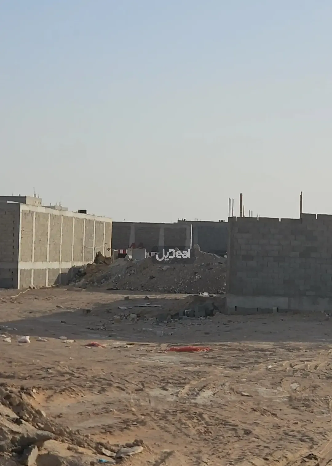 ارض للبيع