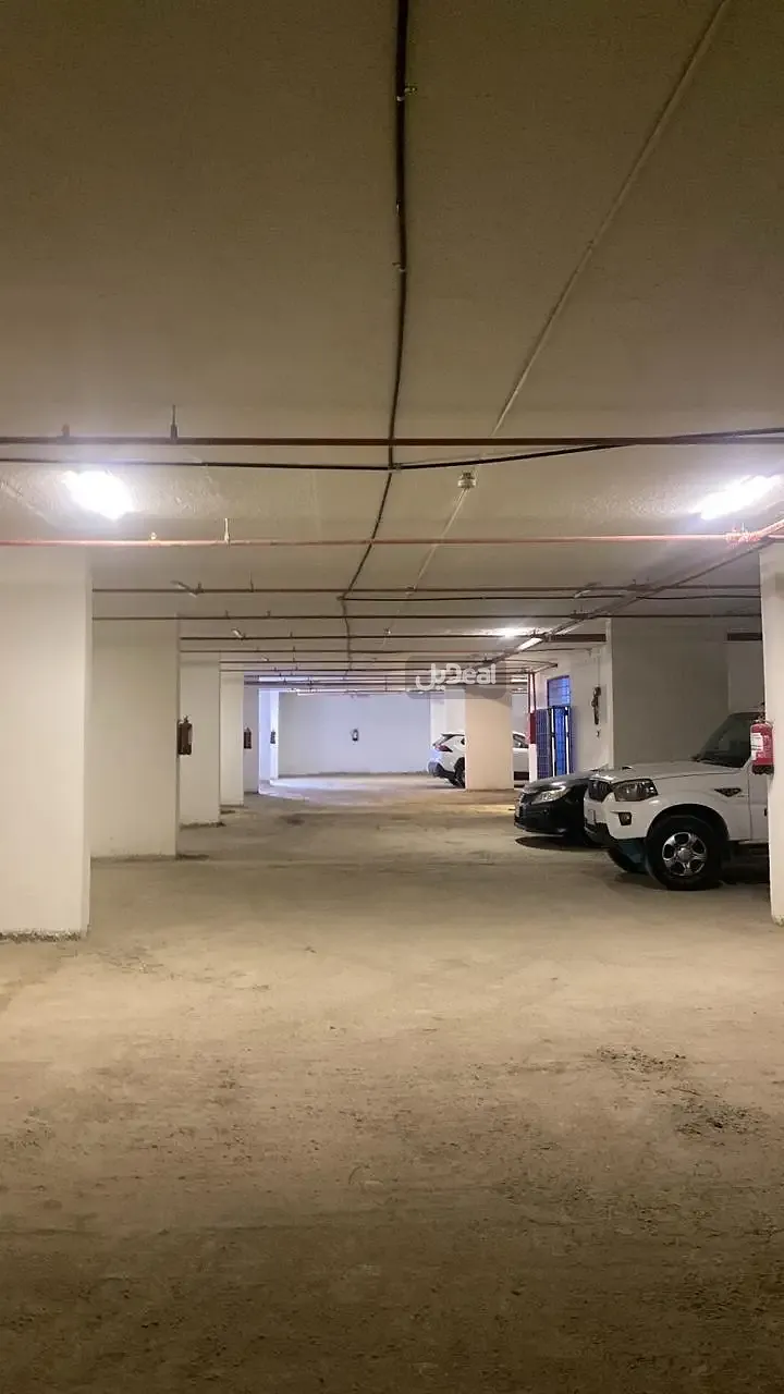 شقة في مجمع سكني للبيع