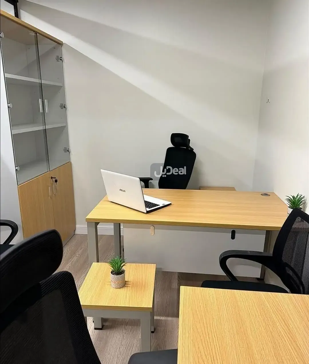 مكتب للإيجار