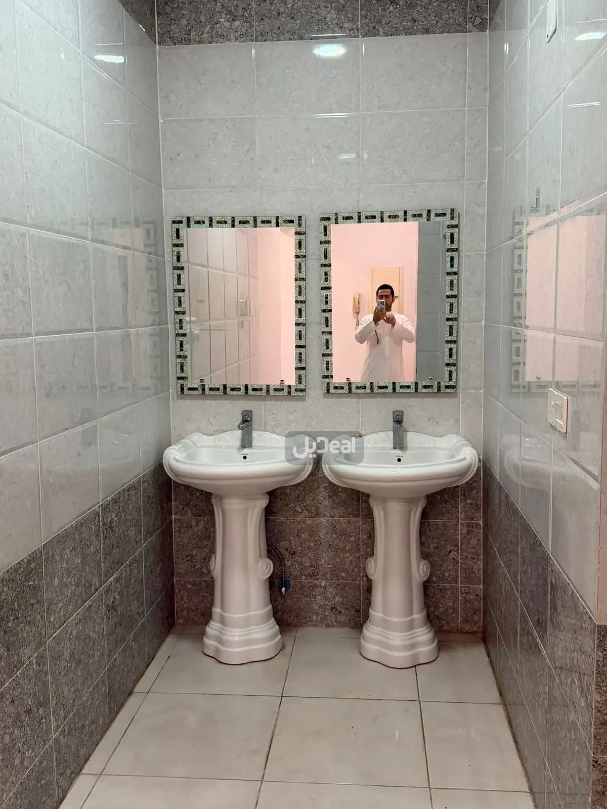 حي  محليه  بمدينة جيزان .