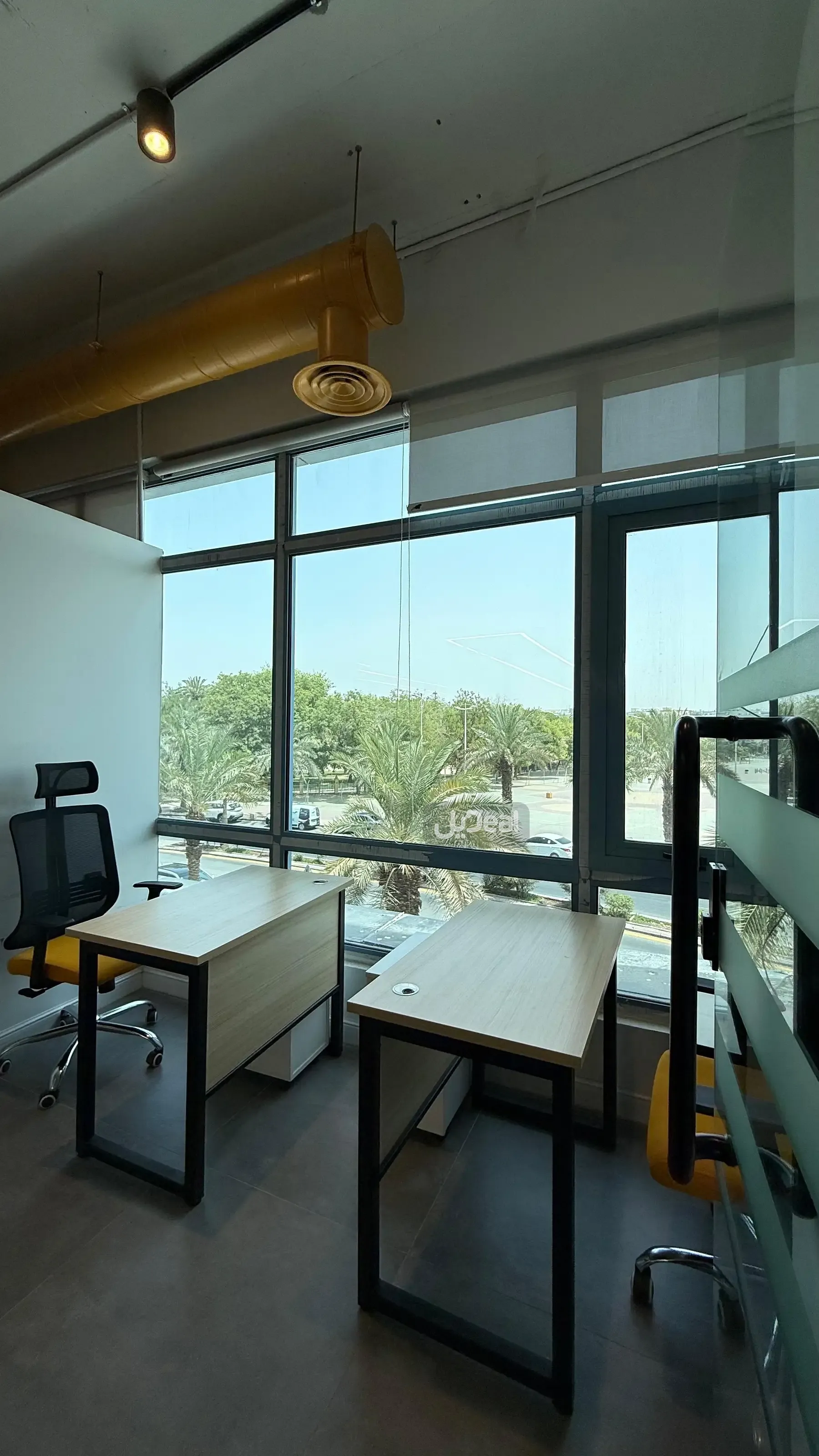 مكتب للإيجار