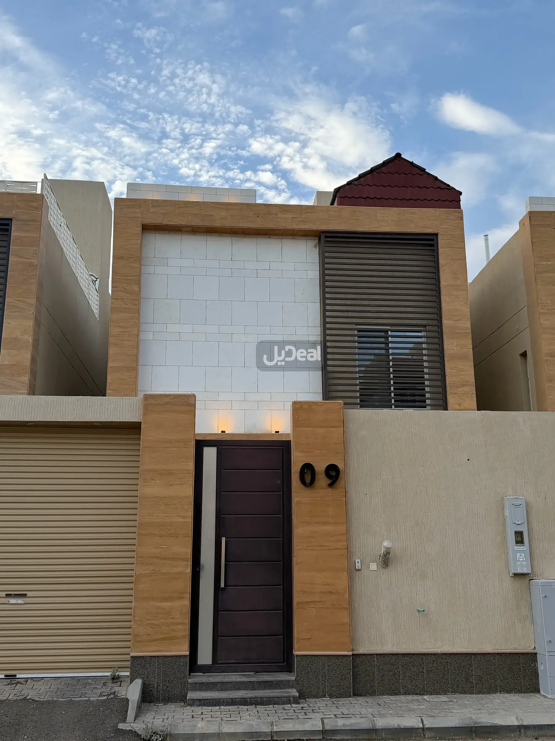 حي  شوران فى منطقة الهجرة مخطط حمد عبدالله المحيسن  بمدينة المدينة المنورة .