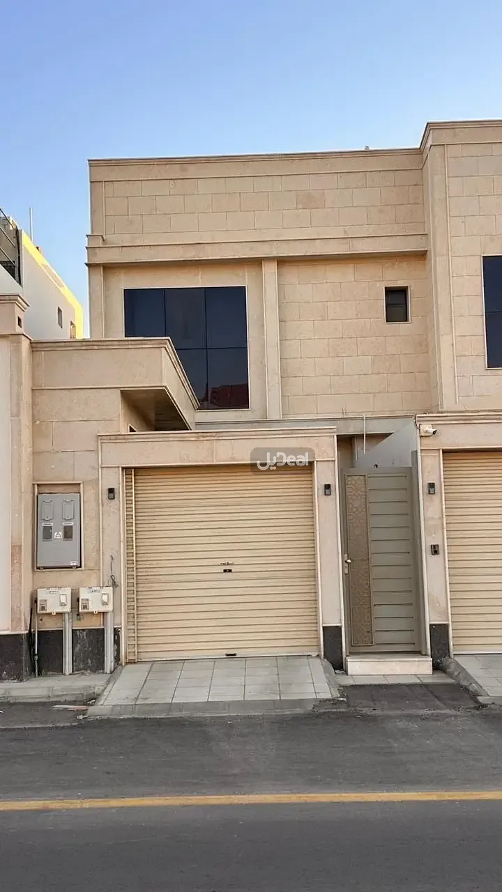 حي الجزيرة بمدينة بريدة  مساحة الوحدة من الأرض 156.45 متر   وتختص من المنافع والأجزاء المشتركة بمساحة 14.2 متر