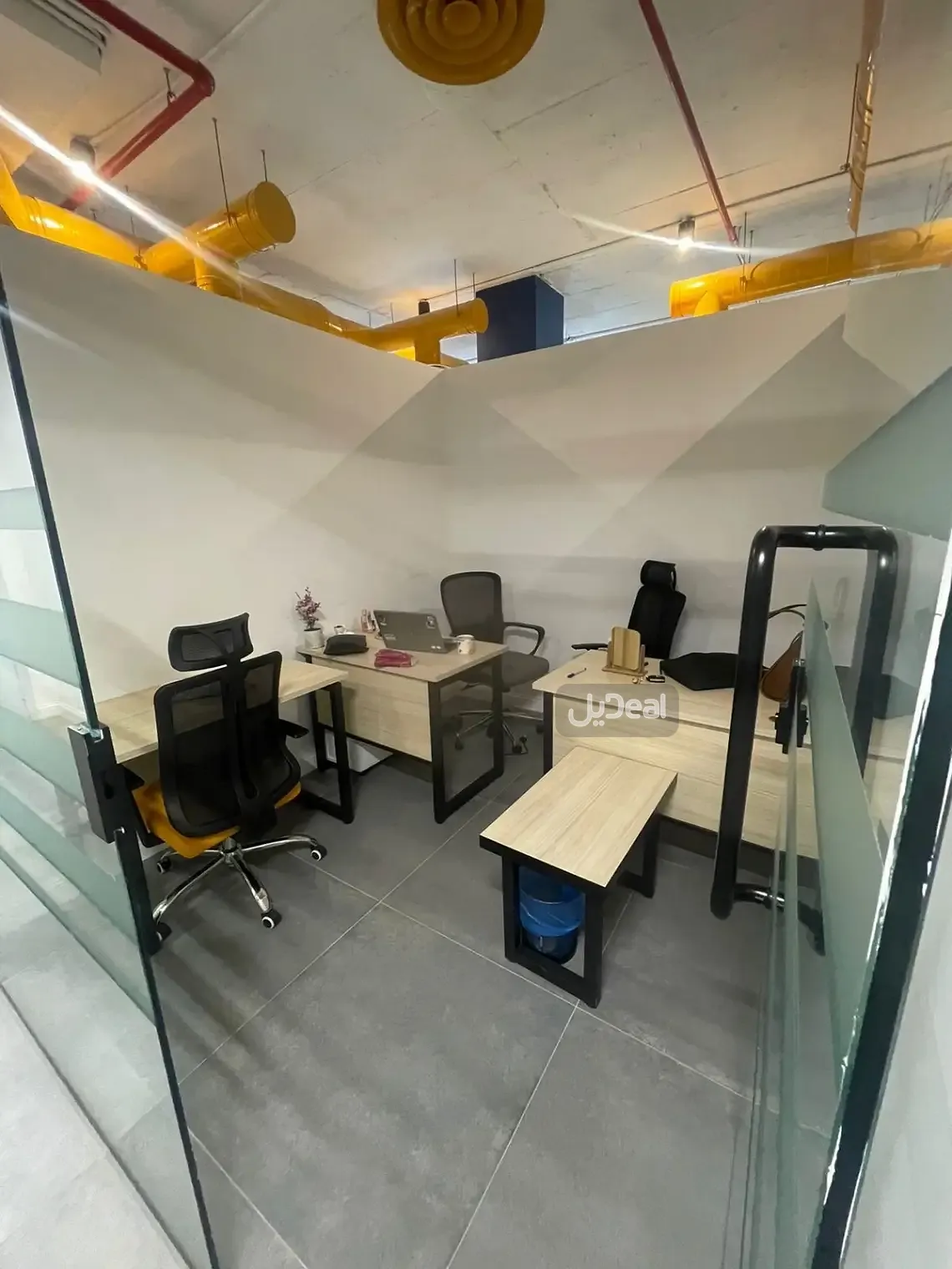 مكتب للإيجار