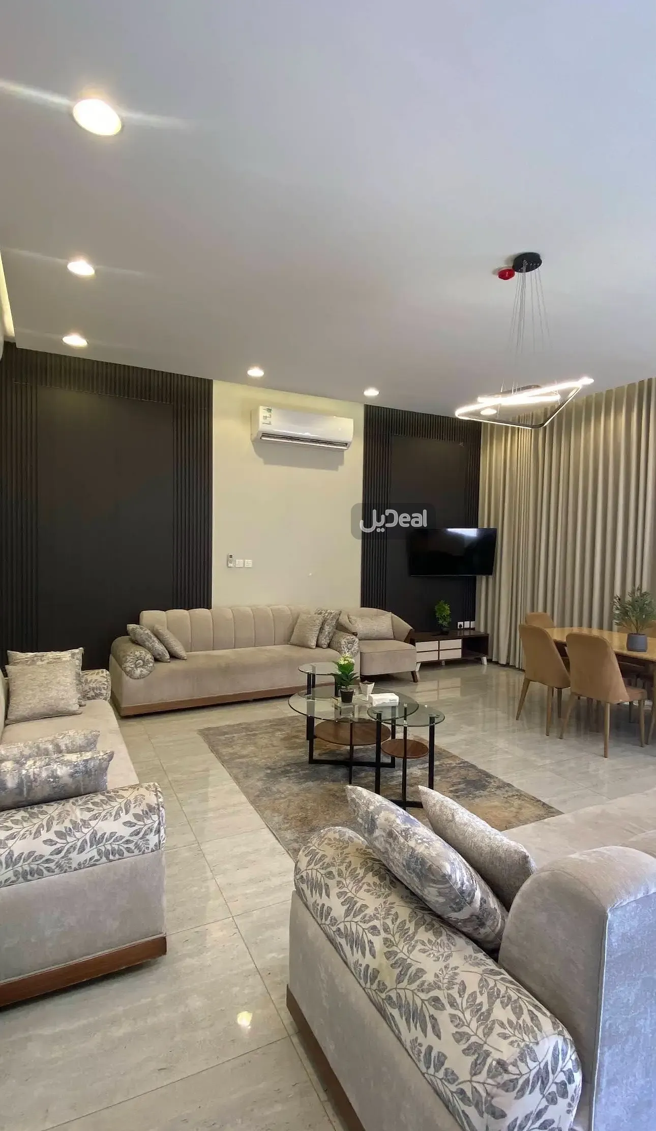 قطعة الارض رقم 94 في  بلك  20 في  مجاورة  الأولى في  مخطط  ش د 1015  غرب مدينة الدمام