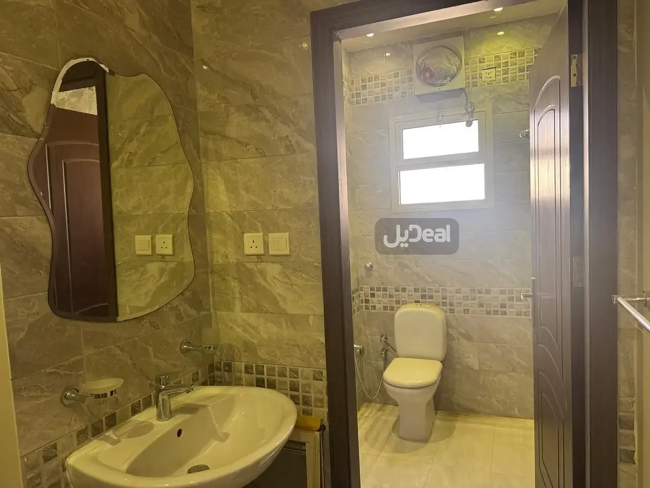 حي  بطحاء قريش  بمدينة مكة المكرمة .
