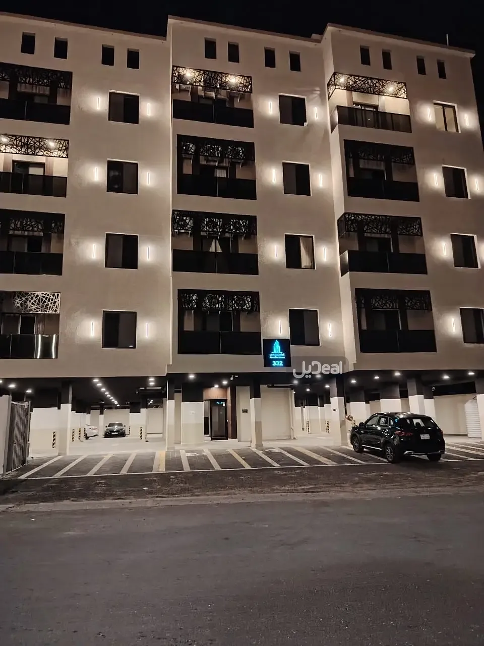 حي اشبيليا بمدينة الخبر  مساحة الوحدة من الأرض 41.41 متر   وتختص من المنافع والأجزاء المشتركة بمساحة 77.15 متر