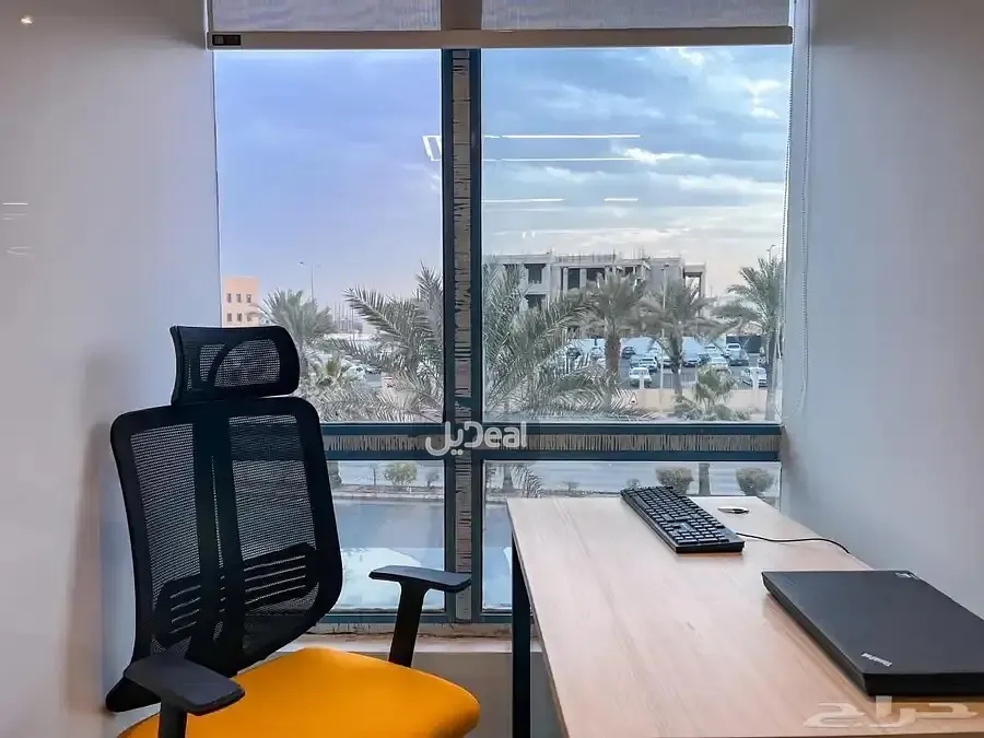 مكتب للإيجار