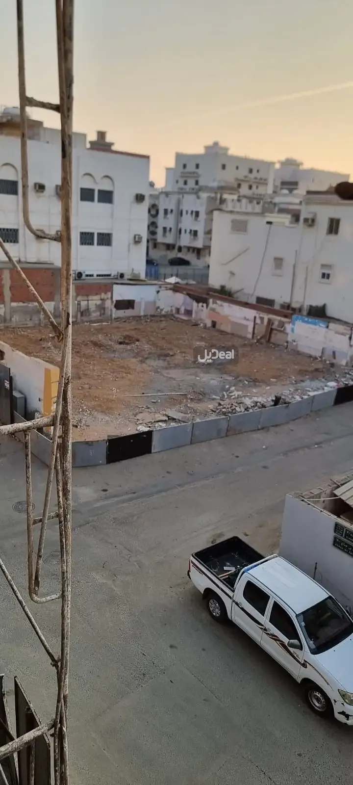 ارض للبيع