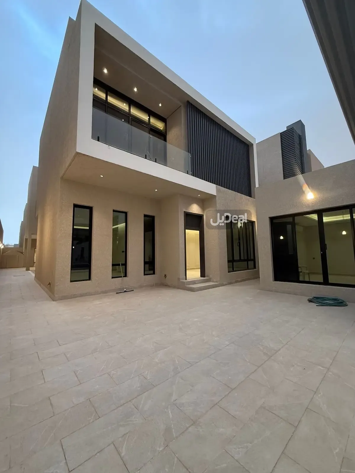 صورة الإعلان
