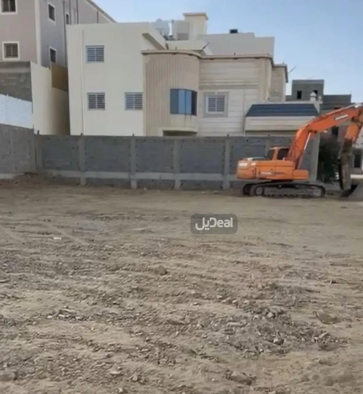 ارض للبيع
