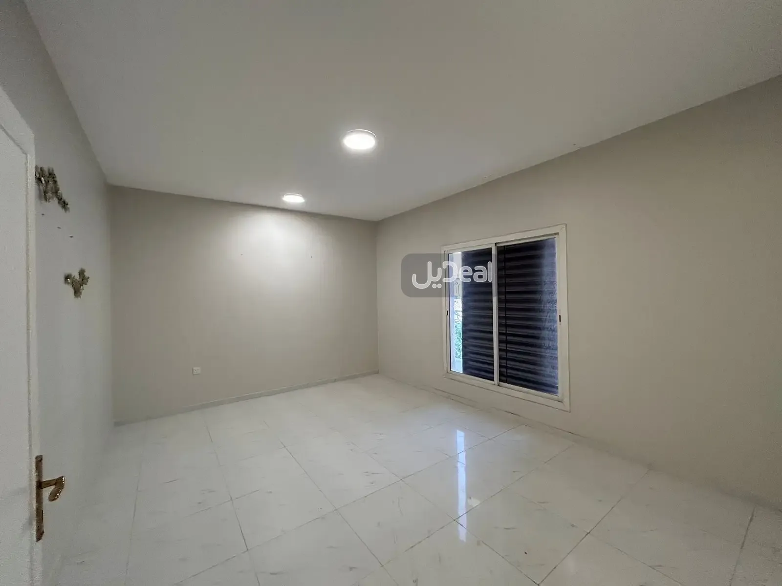 دور للإيجار