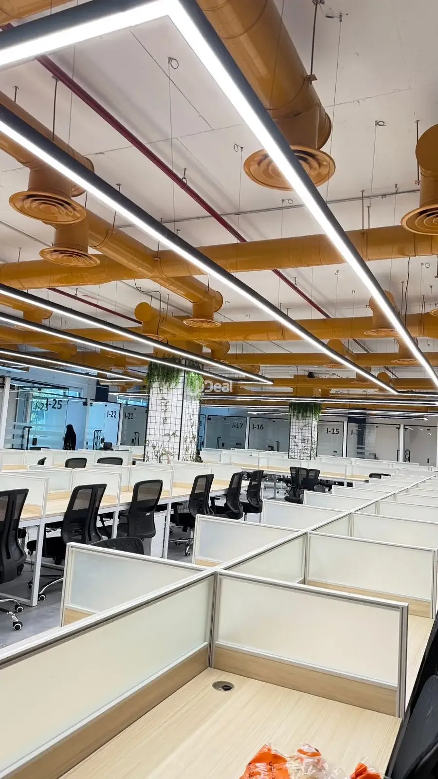 مكتب للإيجار