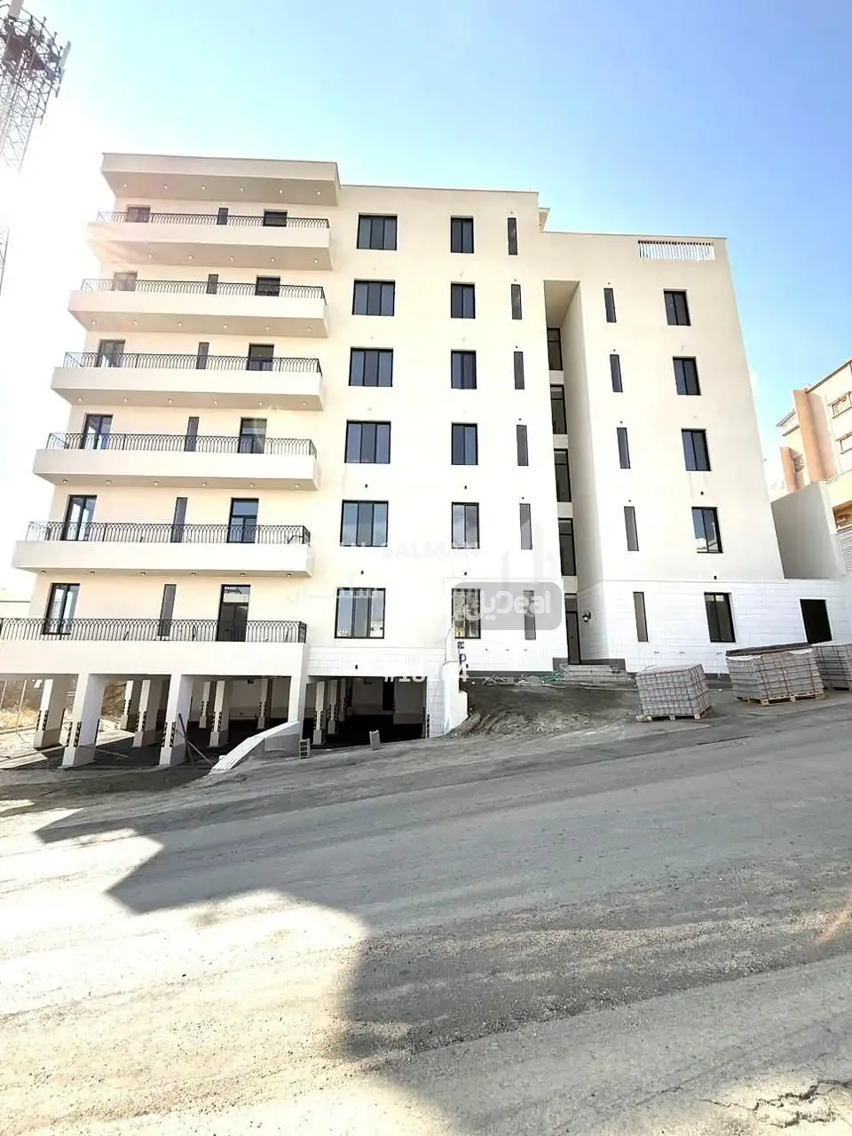 شقة للبيع