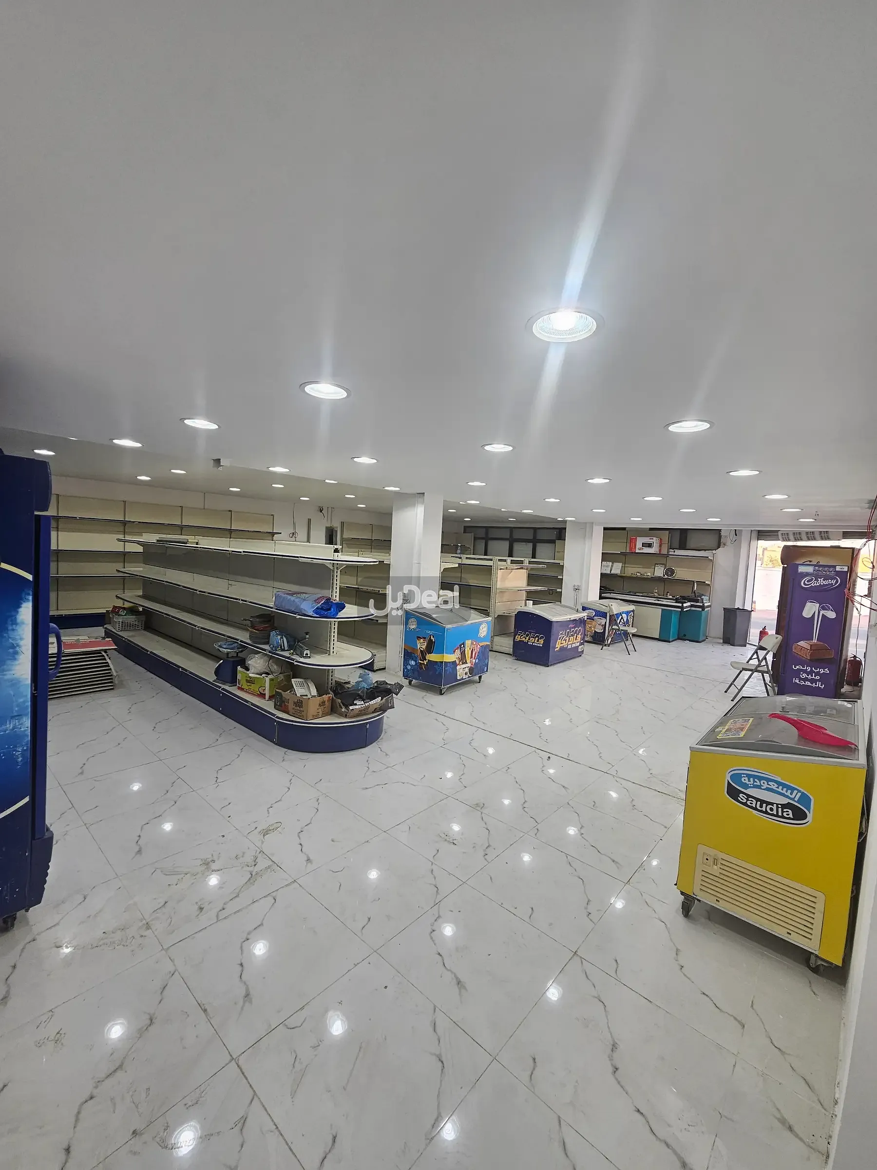معرض للإيجار
