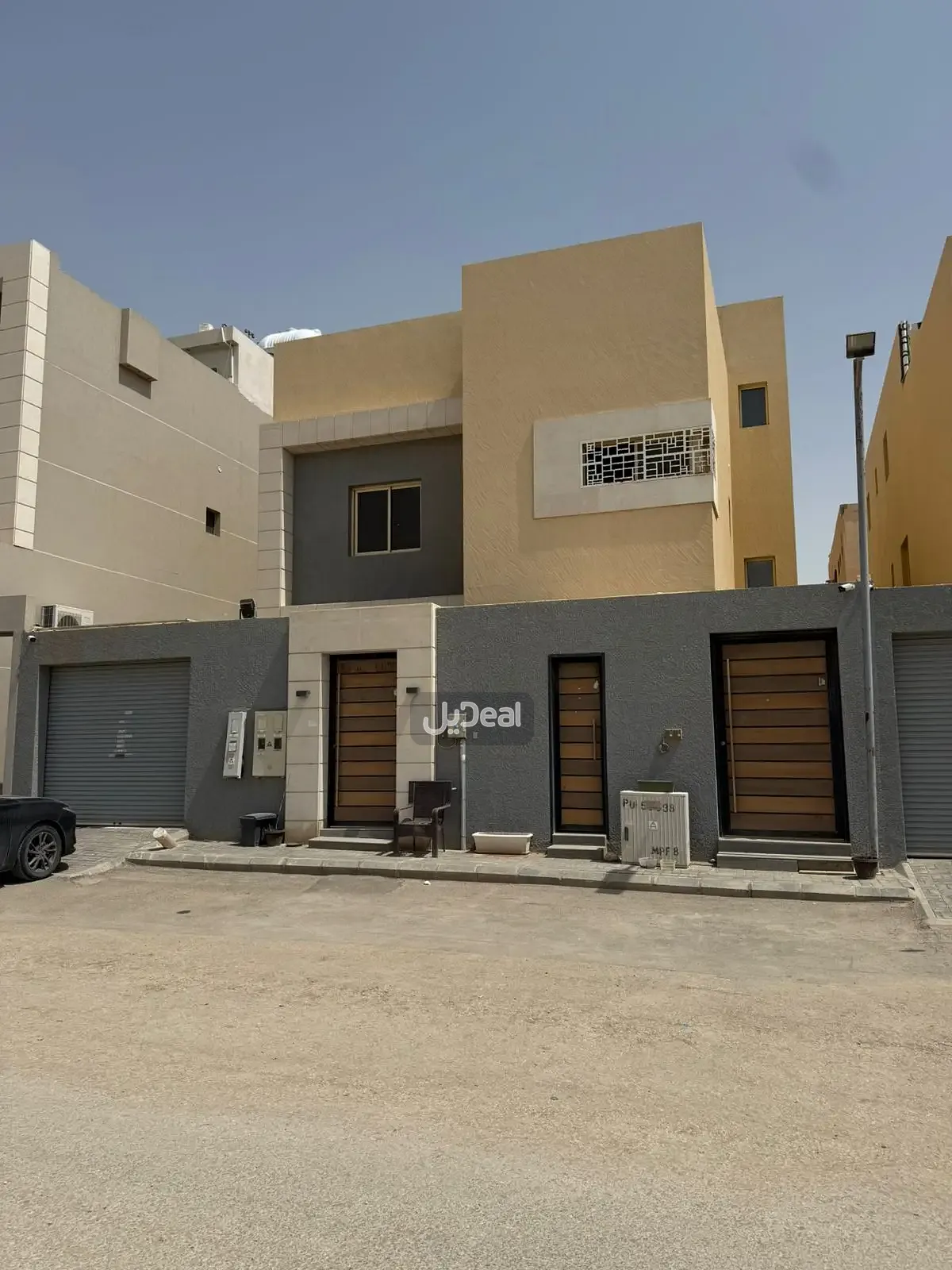 حي  العارض  بمدينة الرياض .
