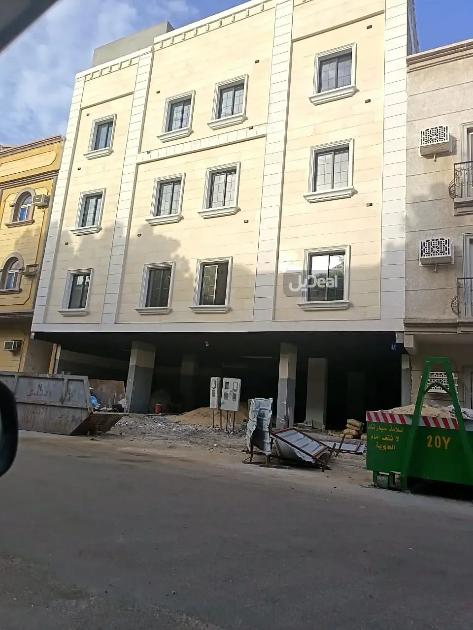 حي  الثقبة  بمدينة الخبر .