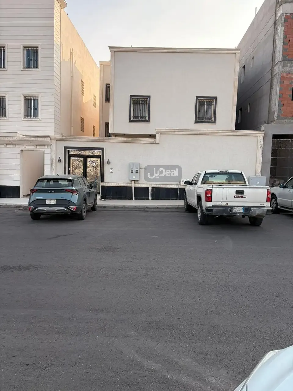 عمارة سكنية للبيع