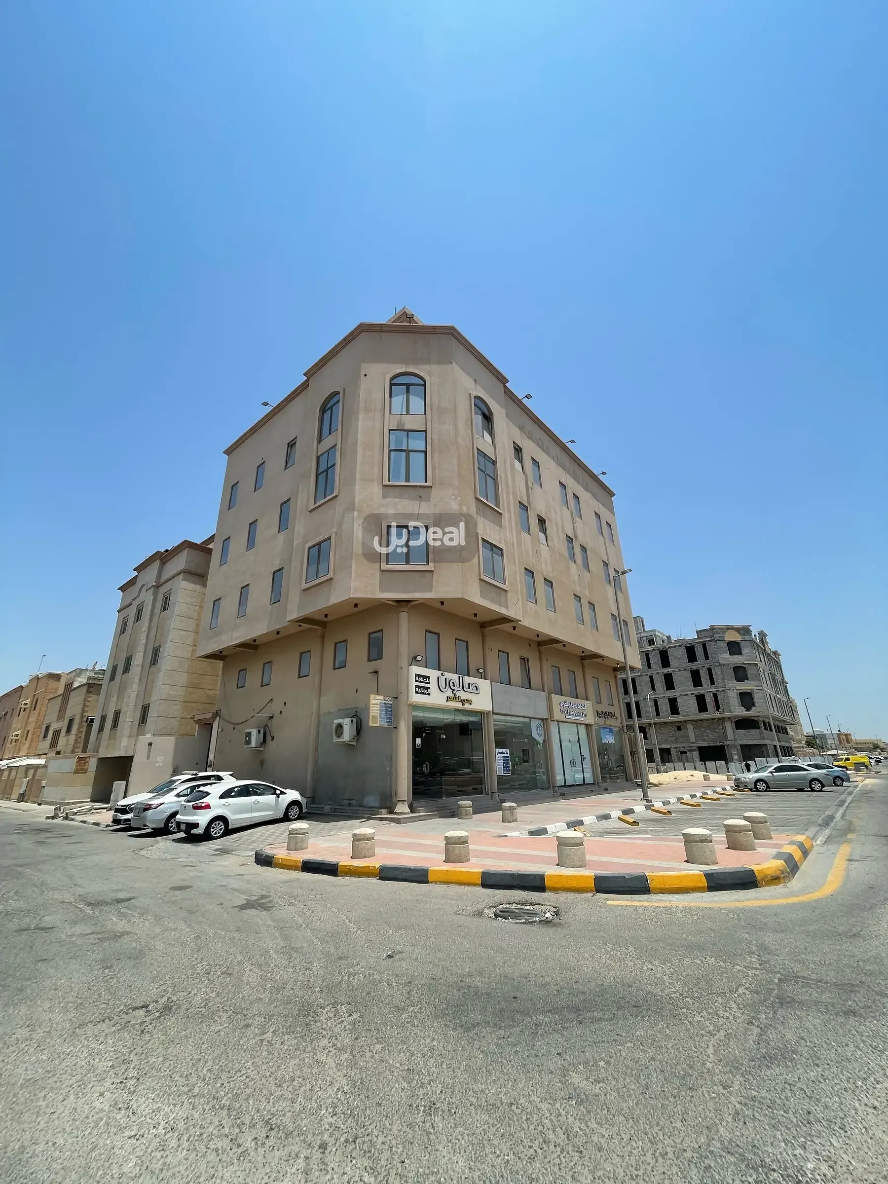 مكتب للإيجار