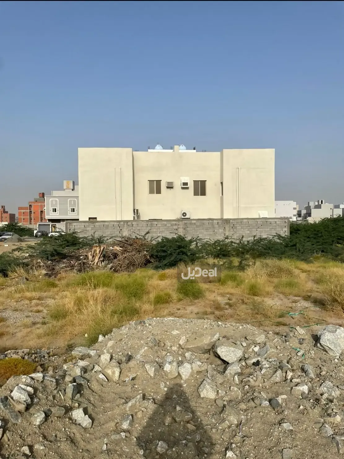 ارض للبيع