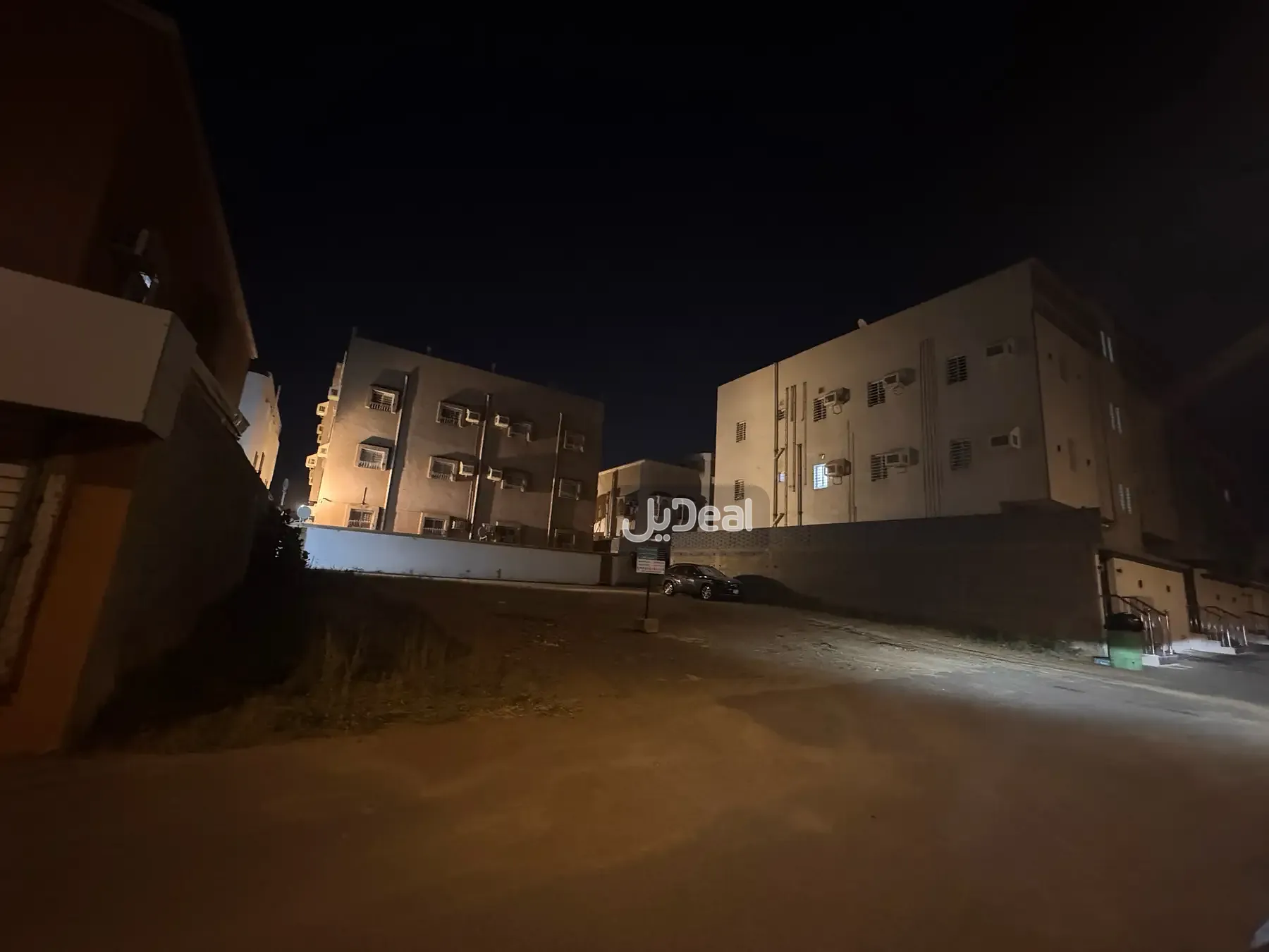 ارض للإيجار