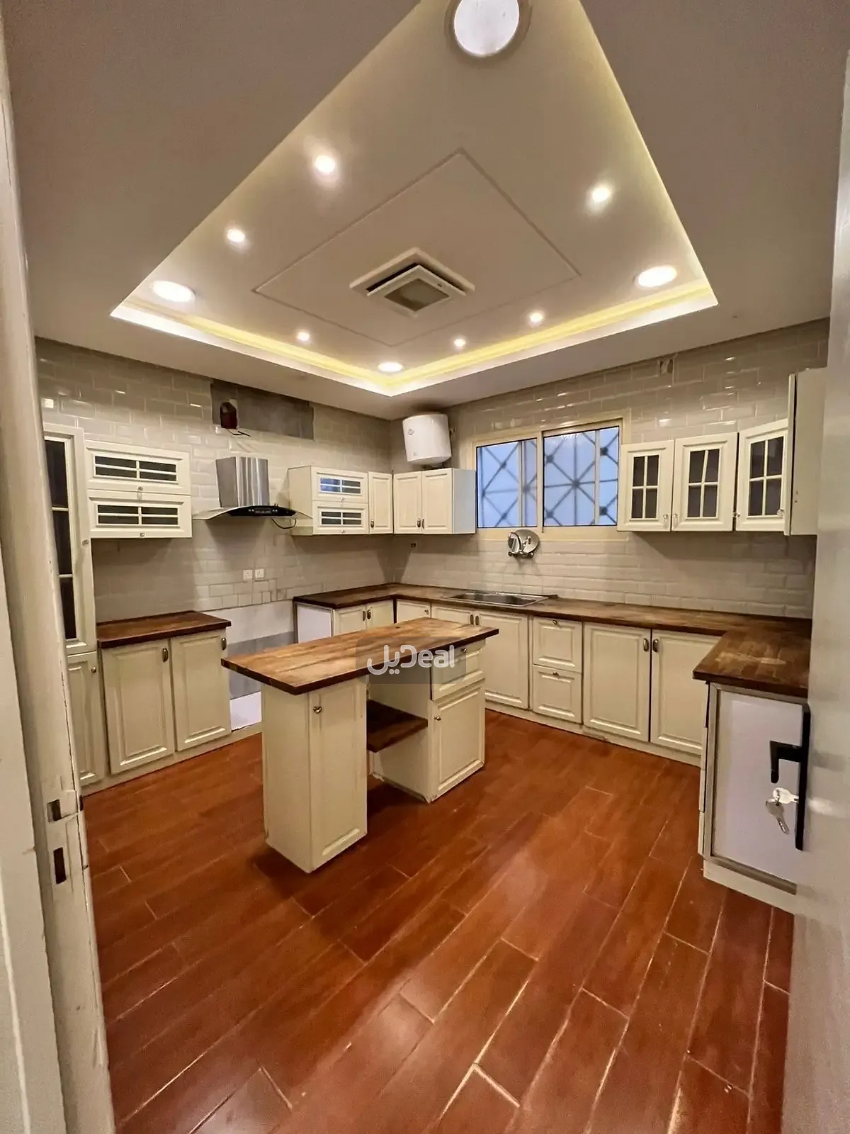 دور للإيجار