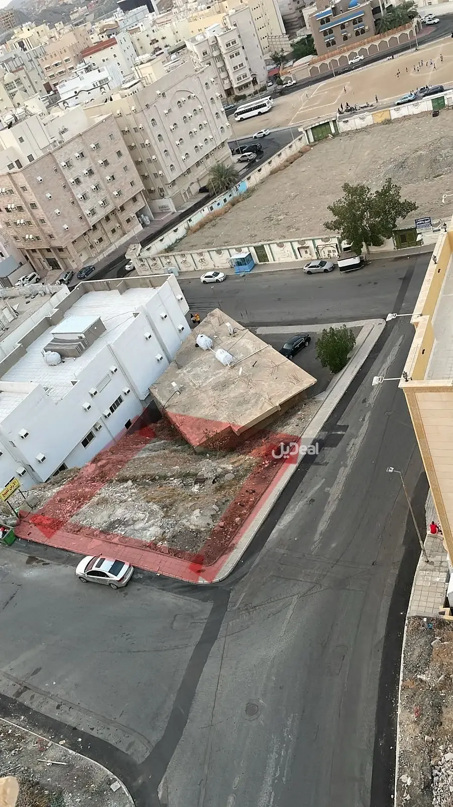 ارض للبيع